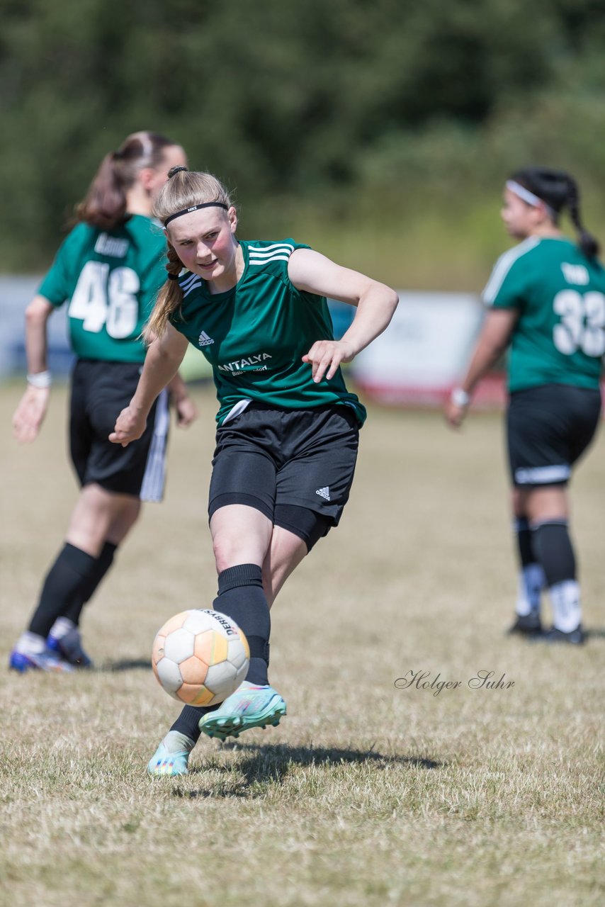 Bild 200 - wBJ TuRa Meldorf/Buesum - JFV Luebeck : Ergebnis: 1:0